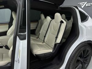 Tesla Model X Long Range Plus Raven FSD 7 seats 36.200e neto - Foto 9