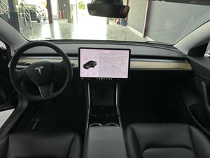 Tesla Model 3 Standard Range Plus RWD FSD 19.400e neto - Foto 10