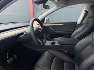 Tesla Model Y RWD tracción trasera acabado Premium - Foto 8