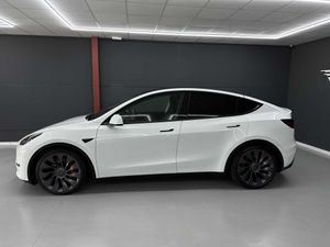Tesla Model Y Performance Dual Motor bola remolque - Foto 3
