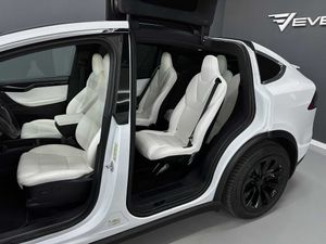 Tesla Model X Dual Motor Gran Autonomía FSD 6 plazas - Foto 10