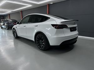Tesla Model Y Performance Dual Motor 31.300 neto FSD - Foto 4