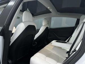 Tesla Model 3 Dual Motor Long Range EAP 25.580e neto - Foto 9