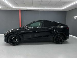 Tesla Model Y RWD Premium 26.360e neto - Foto 4