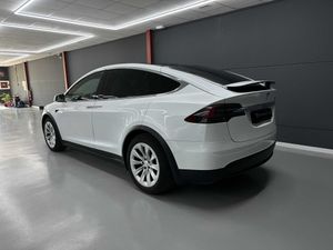 Tesla Model X Dual Motor Standard Range 6 plazas - Foto 4