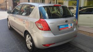 Kia Ceed 1.6 Active solo 56.000 Km. Gasolina con et. verde C Alto de gama  - Foto 16