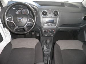 Dacia Dokker 1.6 SCe AMBIANCE GASOLINA CON ETIQ. MEDIOAMBIENTAL VERDE C  - Foto 9