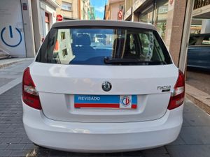 Skoda Fabia 1.2 SPIRIT ETIE. MEDIOAMBIENTAL VERDE C GASOLINA 52.000 KM  - Foto 8