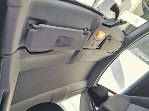 Peugeot 207 Coupe Cabrio Exclusivo 42.000 Km. Impecable  - Foto 12