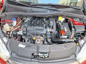 Peugeot 208 1.2 E-VTI STYLE Etiq. verde C  Euro 6  - Foto 5