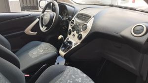 Ford Ka sólo 50.000 Km Gasolina con etiq. verde C   - Foto 6