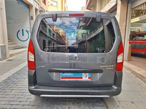 Peugeot Partner Tepee Outdoor 1.2 PureTech 110 Sólo con 30.000 Km. Etiq. Verde C  Euro 6 - Foto 11