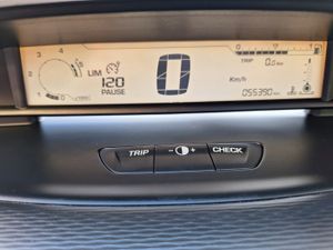 Citroën C4 HDI 90 LX 55.000 Km con libro revisiones - Foto 3