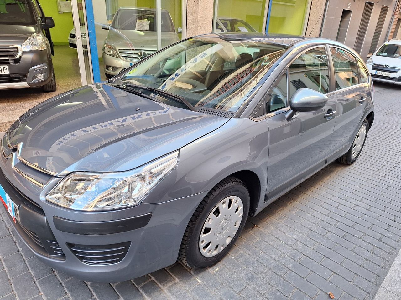 Citroën C4 HDI 90 LX 55.000 Km con libro revisiones - Foto 1