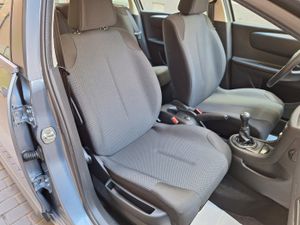 Citroën C4 HDI 90 LX 55.000 Km con libro revisiones - Foto 13