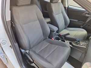 Toyota Auris 1.8 Hybrid mod. Active - Foto 12