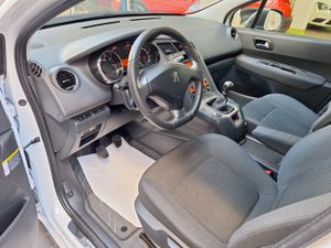 Peugeot 5008 Style 1.2 PureTech 130 7 plazas - Foto 17