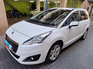 Peugeot 5008 Style 1.2 PureTech 130 7 plazas - Foto 2