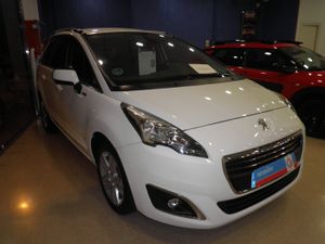 Peugeot 5008 Style 1.2 PureTech 130 7 plazas - Foto 5