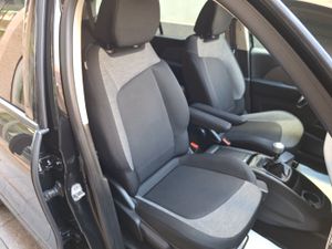 Citroën Grand C4 Picasso 1.2 Mod. Feel 7 plazas Etiq. verde C Euro 6 - Foto 3
