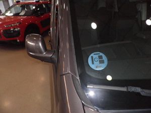 Peugeot Partner Tepee Active 1.2 PureTech 110 Etiq. verde C  Euro 6  44.000 Km - Foto 18