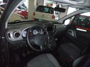 Peugeot Partner Tepee Active 1.2 PureTech 110 Etiq. verde C  Euro 6  44.000 Km - Foto 16