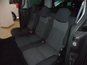 Peugeot Partner Tepee Active 1.2 PureTech 110 Etiq. verde C  Euro 6  44.000 Km - Foto 6