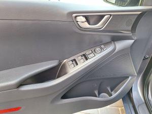 Hyundai IONIQ Híbrido 1.6 GDI 104 kW (141 CV) DCT Klass Etiq. ECO Euro 6 DG - Foto 16
