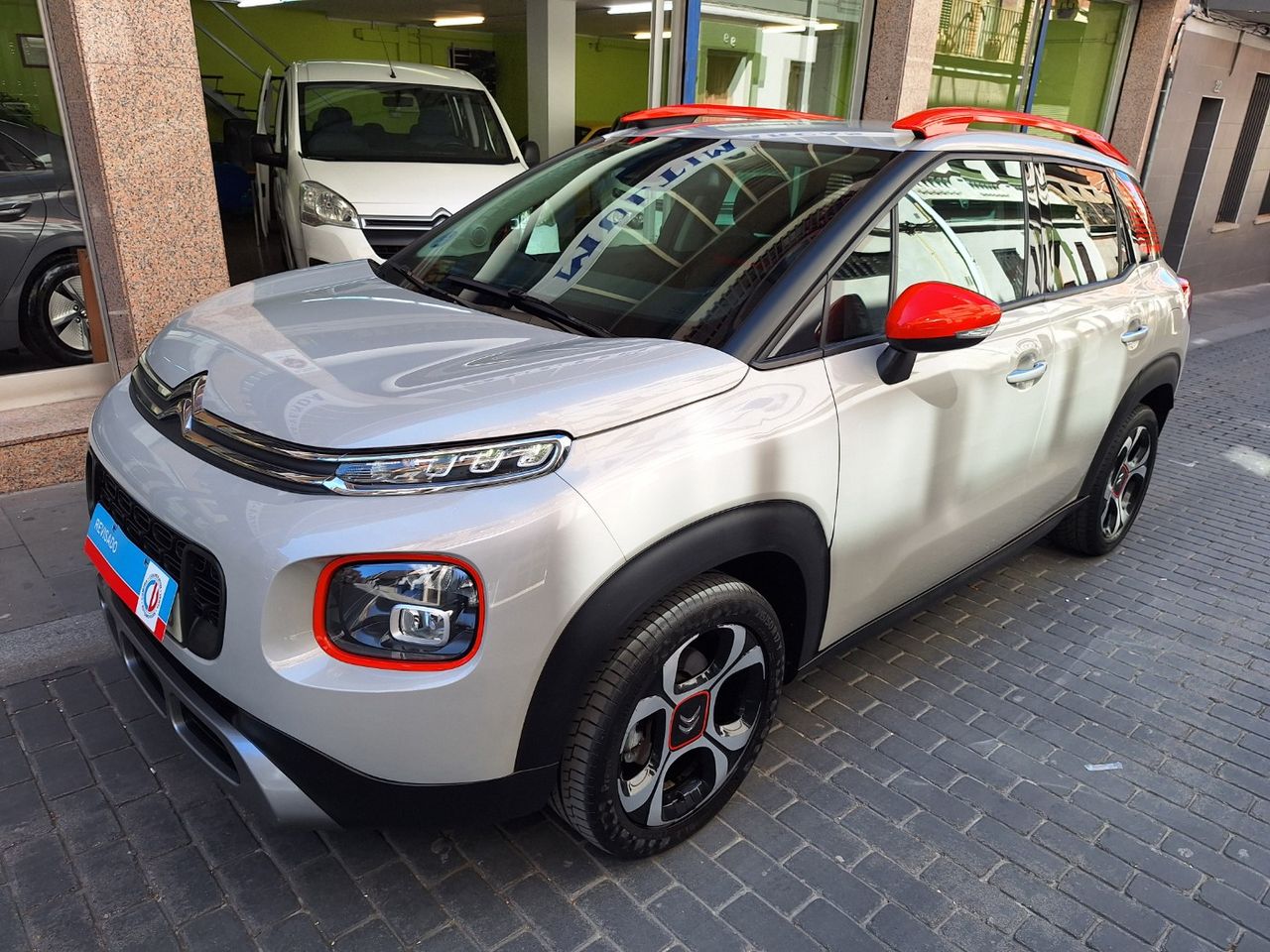 Citroën C3 Aircross PureTech 110 S&S Shine Etiq. verde C  Euro 6 - Foto 1