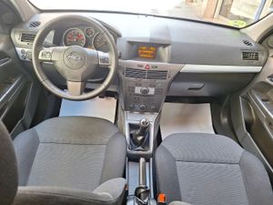 Opel Astra 5p Sport 1.6 16V Exclusivo 22.000 Km. - Foto 4