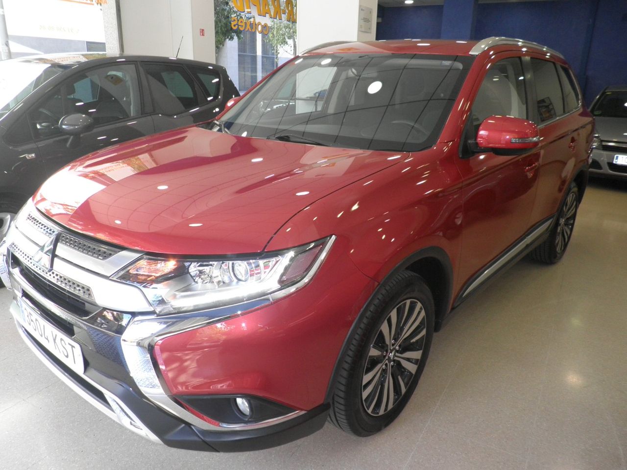 Mitsubishi Outlander 200 MPI CVT Motion 2WD 7 plazas sólo 59.000 Km - Foto 1