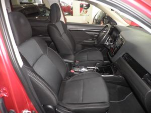 Mitsubishi Outlander 200 MPI CVT Motion 2WD 7 plazas sólo 59.000 Km - Foto 15