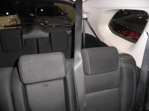 Mitsubishi Outlander 200 MPI CVT Motion 2WD 7 plazas sólo 59.000 Km - Foto 13