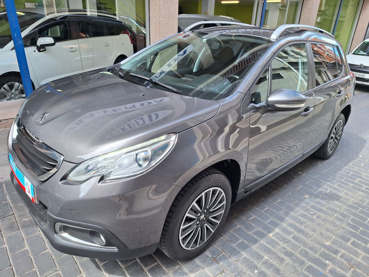 Peugeot 2008 Active 1.2 VTi 82 - Foto 1