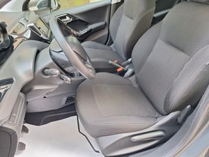 Peugeot 208 5p Active 1.2 PureTech 82 GLP solo 19.000 Km Etiq. C Euro 6 - Foto 13