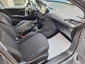 Peugeot 208 5p Active 1.2 PureTech 82 GLP solo 19.000 Km Etiq. C Euro 6 - Foto 6