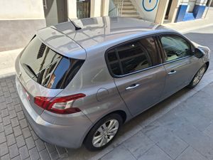 Peugeot 308 5p Style 1.2 PureTech 110 S&S - Foto 11