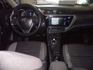 Toyota Auris 140H e-CVT Active - Foto 11