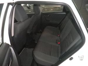 Toyota Auris 140H e-CVT Active - Foto 6