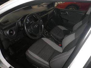 Toyota Auris 140H e-CVT Active - Foto 3