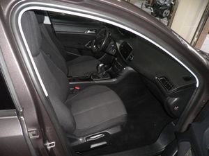 Peugeot 308 5p Allure 1.2 PureTech 110 S&S - Foto 13