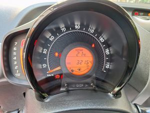 Toyota Aygo 5p 70 x-clusiv - Foto 6
