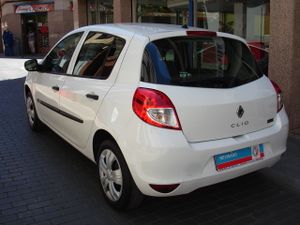 Renault Clio 2 1.2  EXPRESSION   - Foto 8