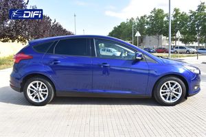 Ford Focus 1.0 Ecoboost AutoSt.St. 125cv Trend  - Foto 8