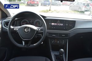 Volkswagen Polo Advance 1.0 TSI  95CV 5p.  - Foto 14