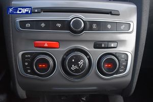 Citroën C4 BlueHdi 120CV 6 velocidades Feel Edition  - Foto 23