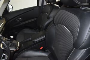 Renault Grand Scénic 1.2 TCE 130CV ZEN 7 PLAZAS  - Foto 10