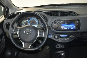 Toyota Yaris 1.5 HIBRIDO 100CV 5P ACTIVE  - Foto 13