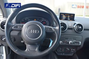 Audi A1 1.0 TFSI Adrenalin   - Foto 11