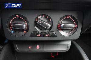 Audi A1 1.0 TFSI Adrenalin   - Foto 23